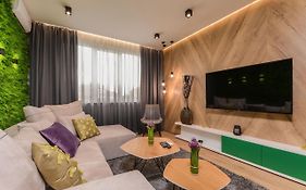 Urban Eden - Lux & Style, 2-Bedroom, 2-Bathroom