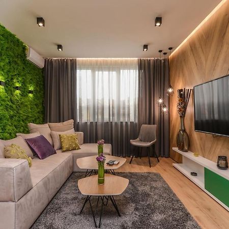 סופיה Urban Eden - Lux & Style, 2-Bedroom, 2-Bathroom מראה חיצוני תמונה